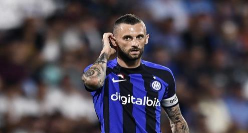 تقارير: بروزوفيتش يضع عقبة أمام النصر السعودي.. وبرشلونة يترقب